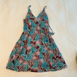 Patagonia wrap style dress junior size small